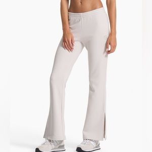 Vuori Sedona Wide Leg Sweatpants